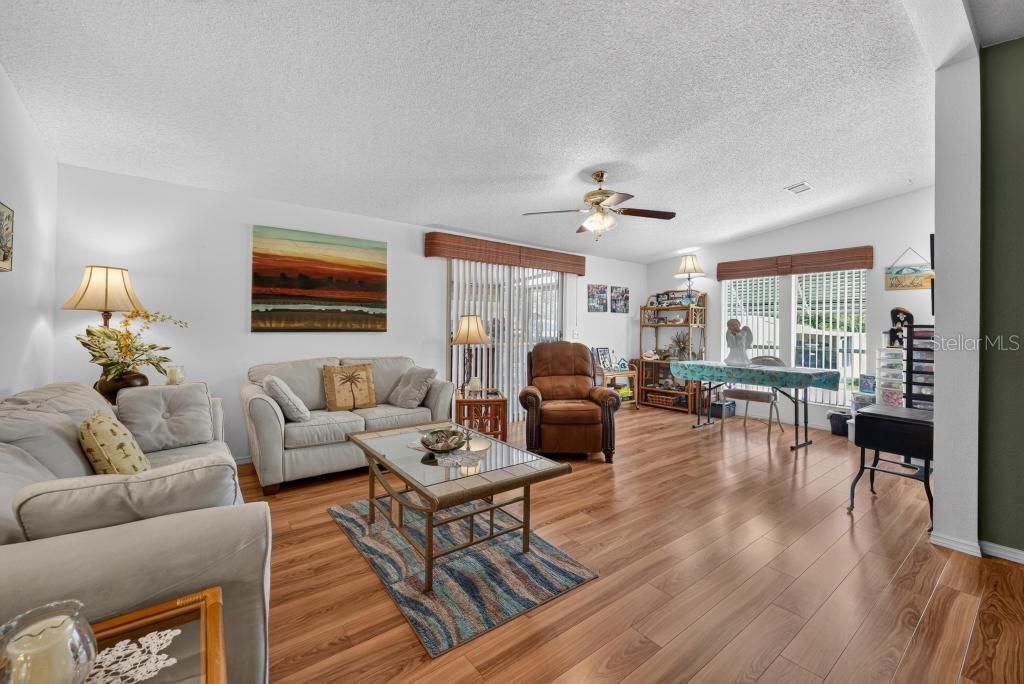 For Sale: $209,000 (2 beds, 2 baths, 1352 Square Feet)