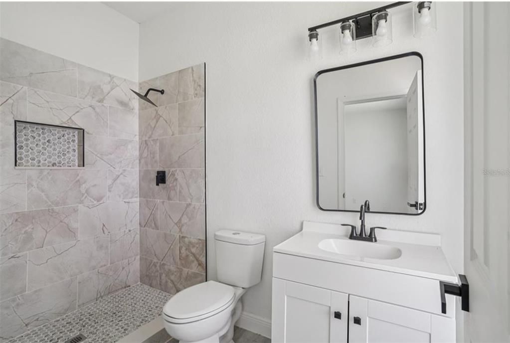 En Venta: $510,000 (4 camas, 3 baños, 3086 Pies cuadrados)