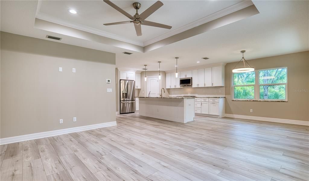 En Venta: $409,900 (3 camas, 2 baños, 1550 Pies cuadrados)