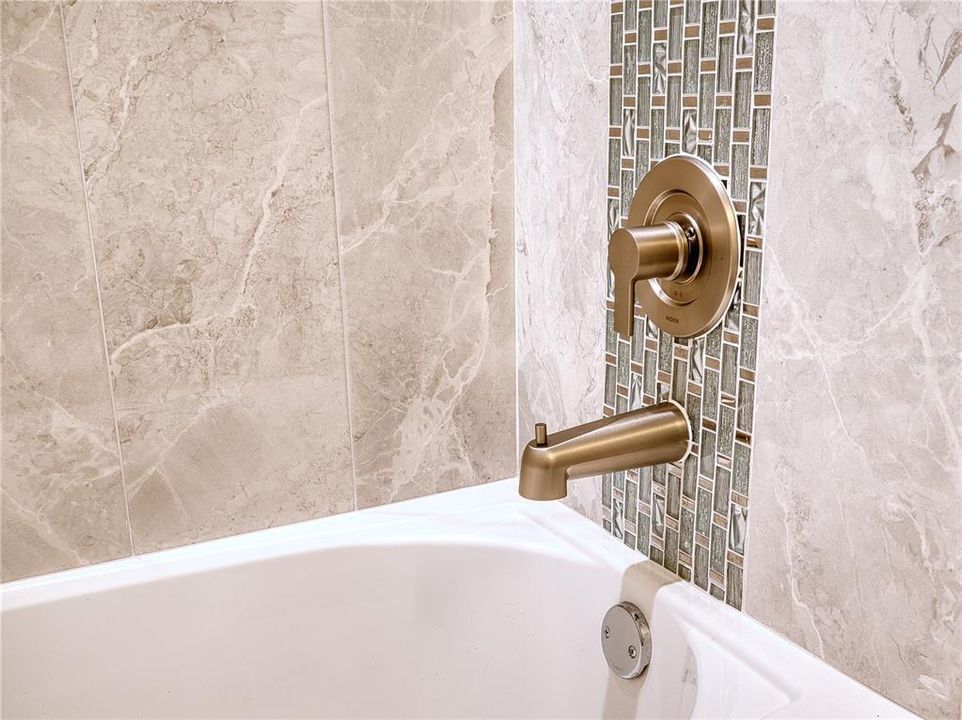 En Venta: $409,900 (3 camas, 2 baños, 1550 Pies cuadrados)