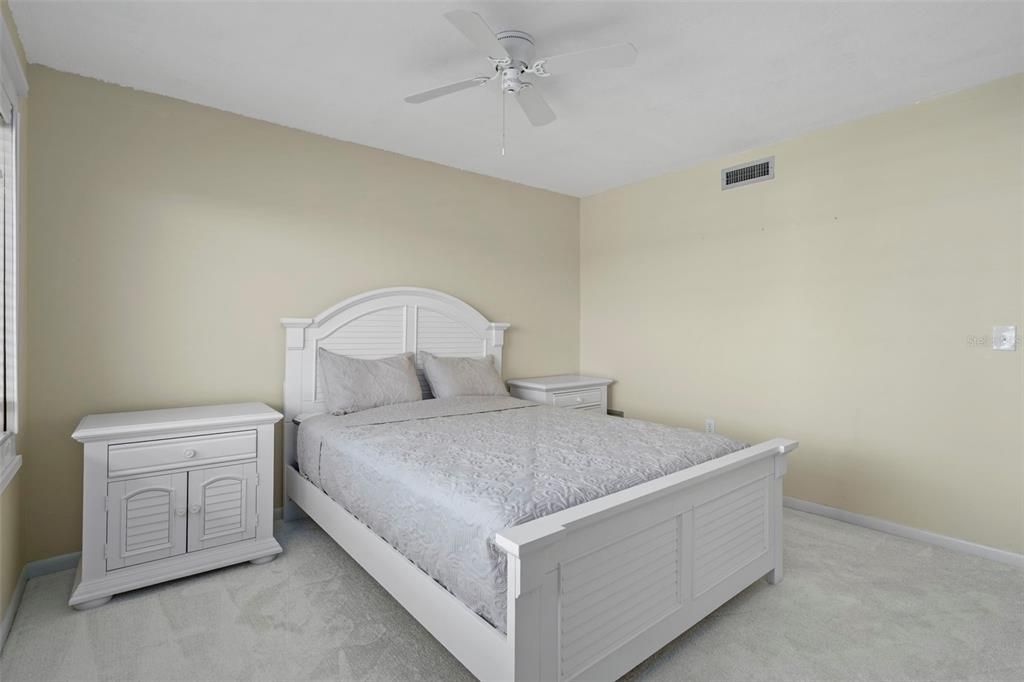 En Venta: $175,000 (2 camas, 2 baños, 1025 Pies cuadrados)