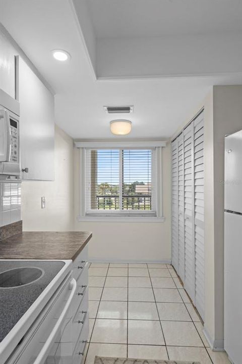 En Venta: $175,000 (2 camas, 2 baños, 1025 Pies cuadrados)
