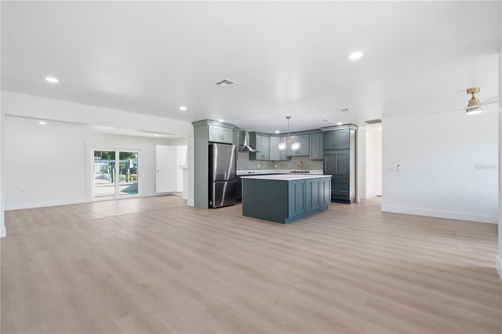 For Sale: $899,000 (3 beds, 2 baths, 1970 Square Feet)