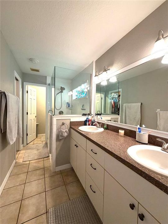 For Sale: $325,000 (3 beds, 2 baths, 1551 Square Feet)