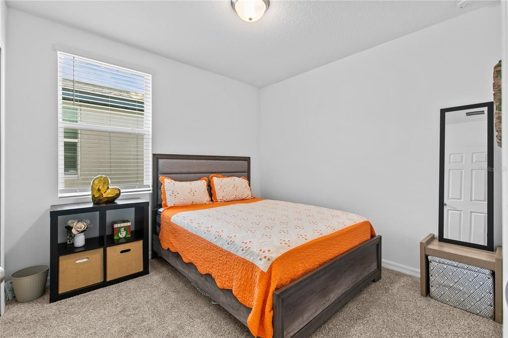 For Sale: $270,000 (3 beds, 2 baths, 1288 Square Feet)