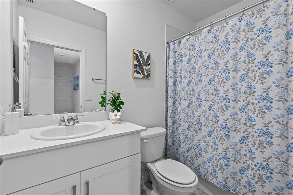 For Sale: $270,000 (3 beds, 2 baths, 1288 Square Feet)
