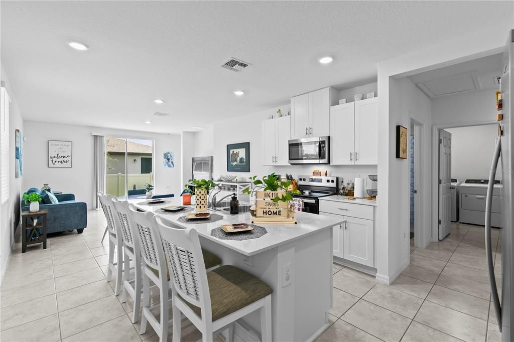 For Sale: $270,000 (3 beds, 2 baths, 1288 Square Feet)