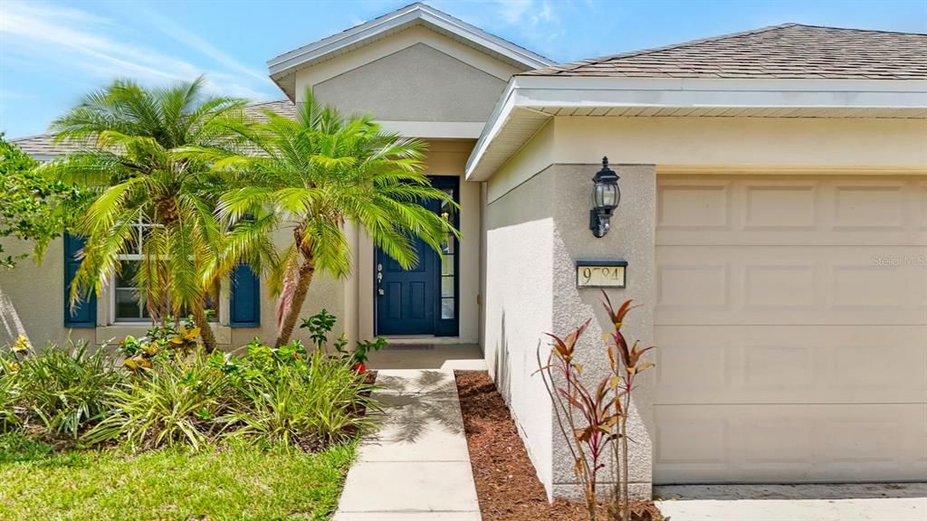 For Sale: $360,000 (4 beds, 2 baths, 1604 Square Feet)