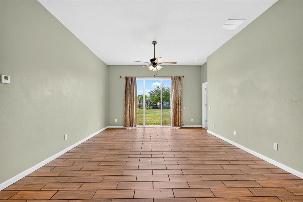 For Sale: $360,000 (4 beds, 2 baths, 1604 Square Feet)