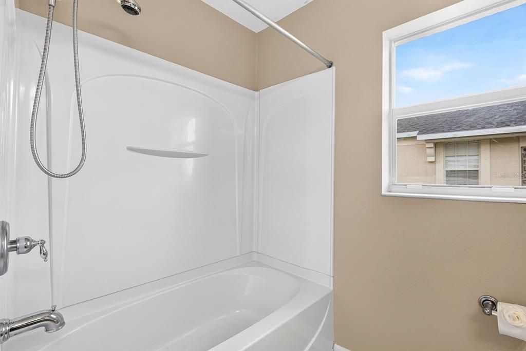 For Sale: $360,000 (4 beds, 2 baths, 1604 Square Feet)