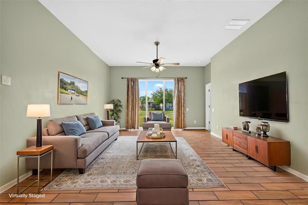 For Sale: $360,000 (4 beds, 2 baths, 1604 Square Feet)
