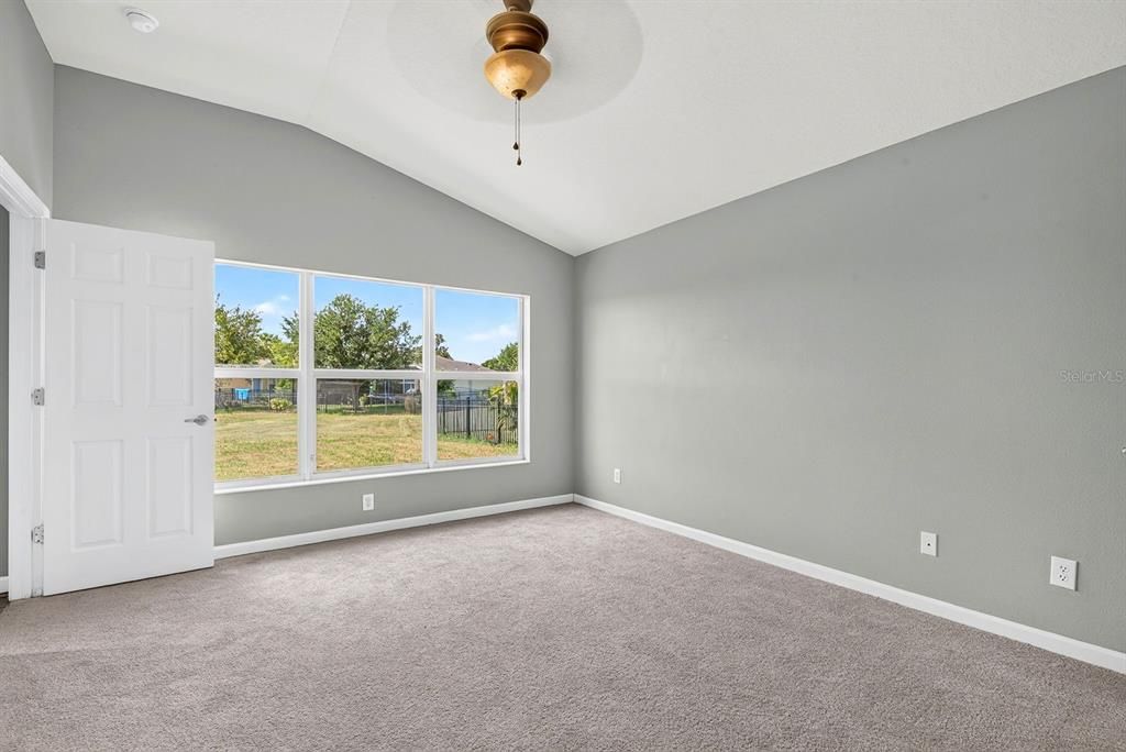 For Sale: $360,000 (4 beds, 2 baths, 1604 Square Feet)