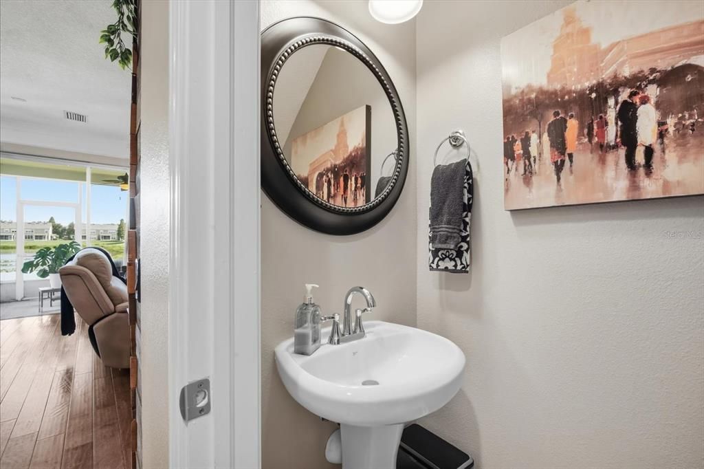For Sale: $300,000 (3 beds, 2 baths, 1845 Square Feet)