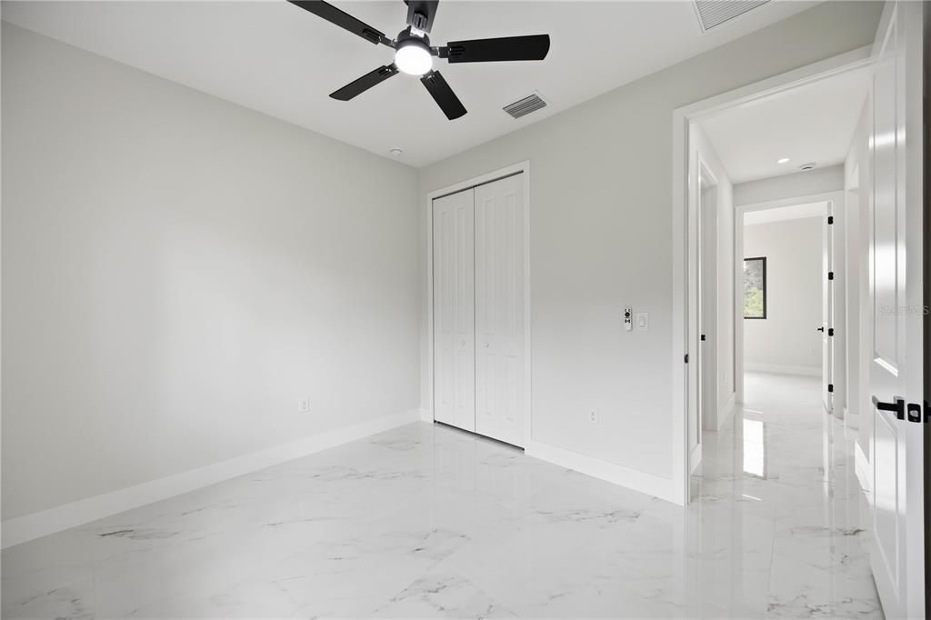 Activo con contrato: $314,900 (3 camas, 2 baños, 1308 Pies cuadrados)