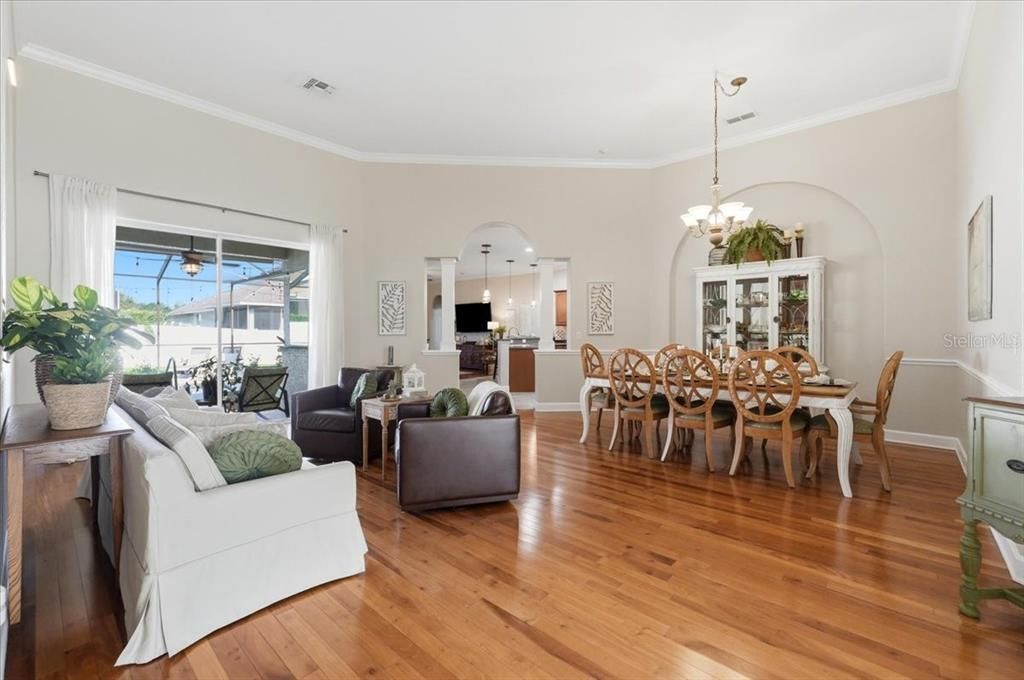 For Sale: $509,000 (5 beds, 3 baths, 2608 Square Feet)