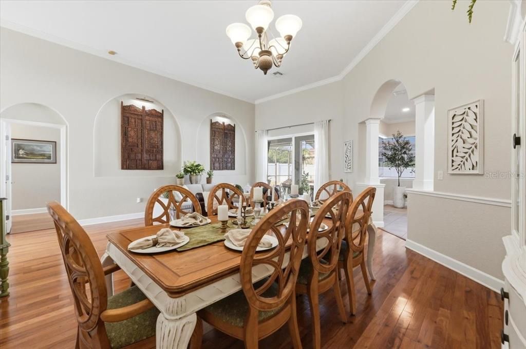 For Sale: $509,000 (5 beds, 3 baths, 2608 Square Feet)