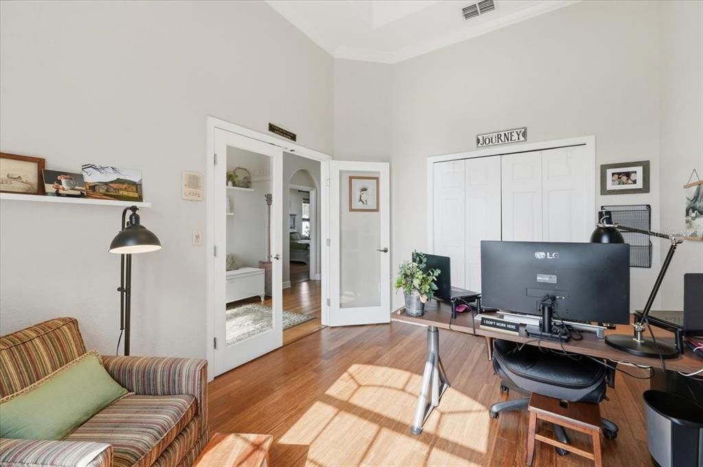For Sale: $509,000 (5 beds, 3 baths, 2608 Square Feet)