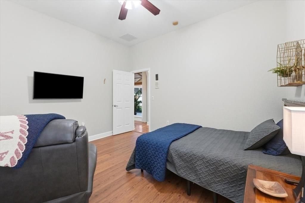 For Sale: $509,000 (5 beds, 3 baths, 2608 Square Feet)