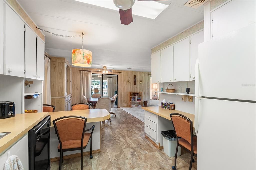 For Sale: $59,999 (2 beds, 2 baths, 1680 Square Feet)