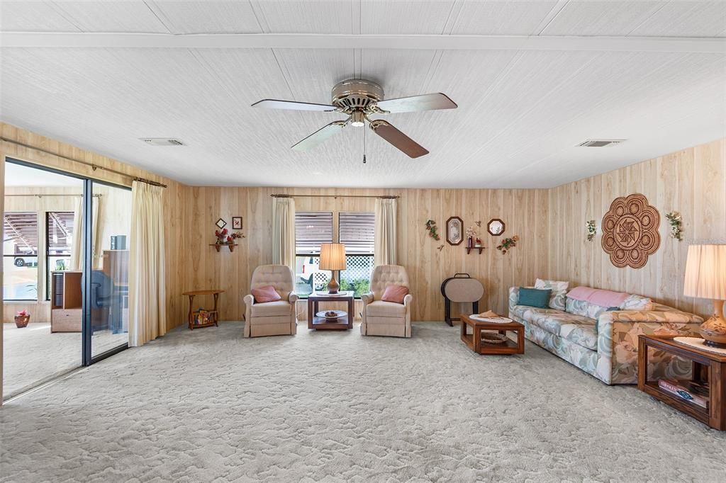For Sale: $59,999 (2 beds, 2 baths, 1680 Square Feet)
