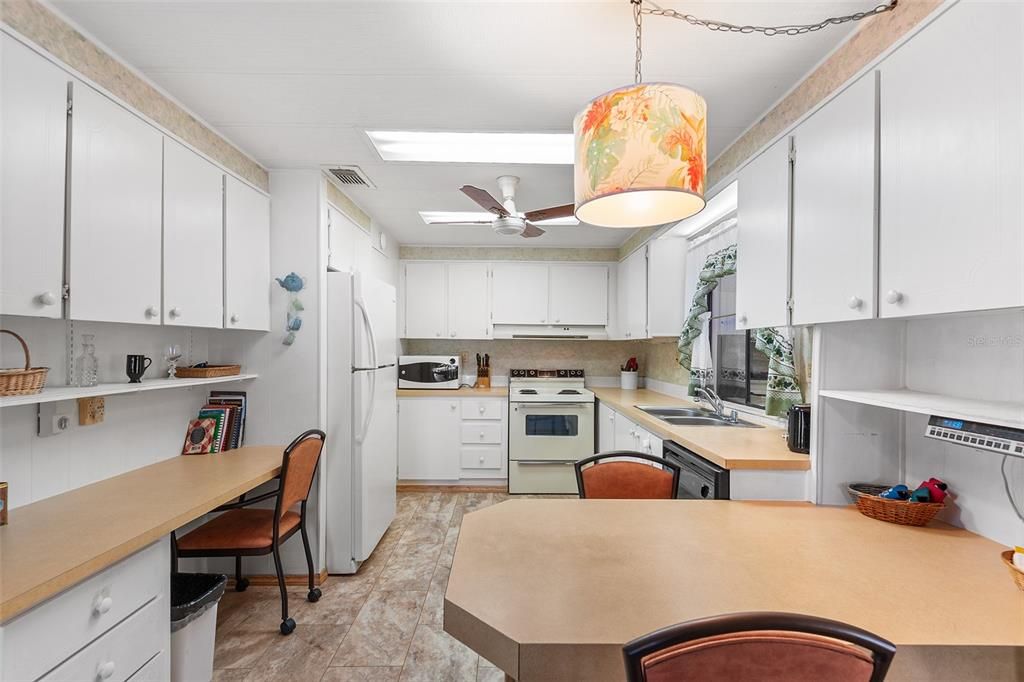 For Sale: $59,999 (2 beds, 2 baths, 1680 Square Feet)