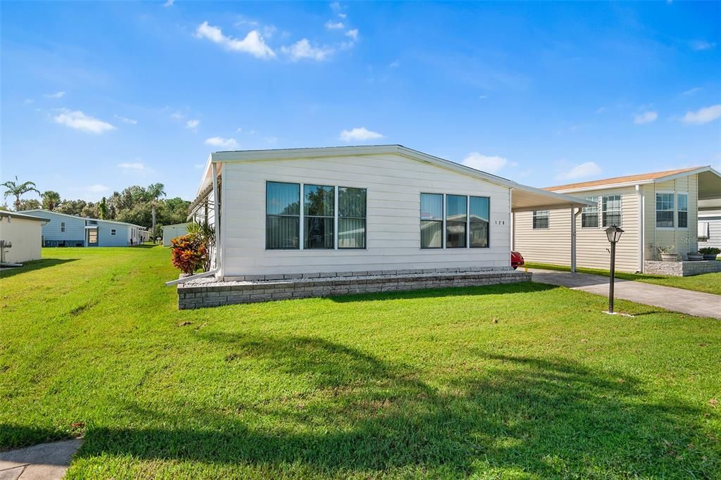 For Sale: $59,999 (2 beds, 2 baths, 1680 Square Feet)