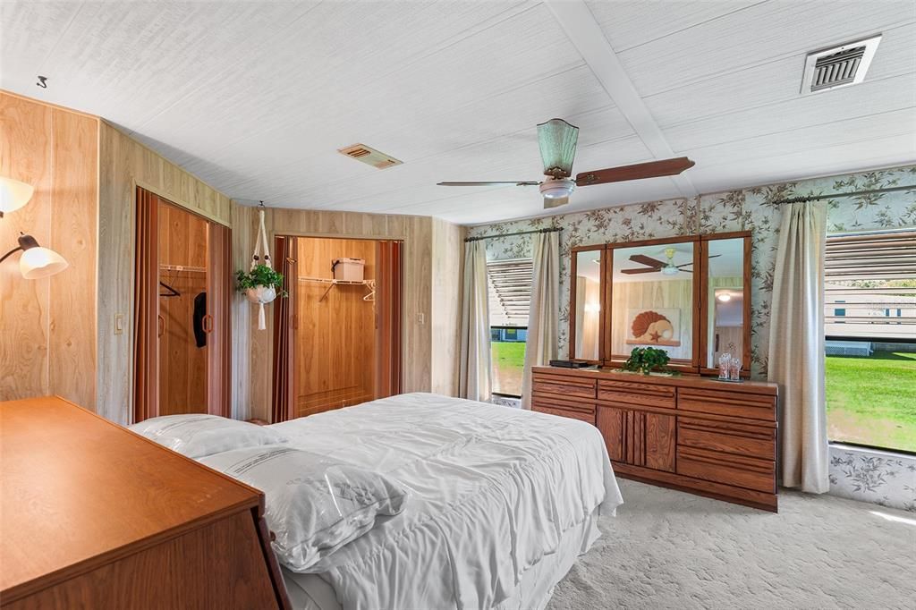 For Sale: $59,999 (2 beds, 2 baths, 1680 Square Feet)
