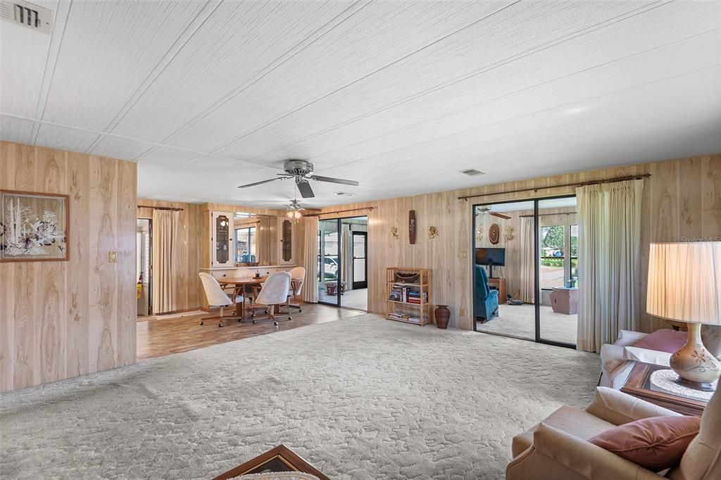 For Sale: $59,999 (2 beds, 2 baths, 1680 Square Feet)