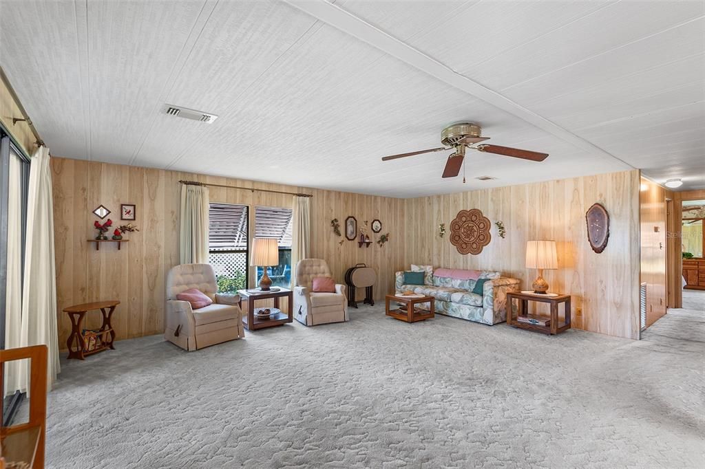 For Sale: $59,999 (2 beds, 2 baths, 1680 Square Feet)