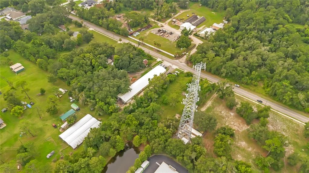 En Venta: $950,000 (0.89 acres)