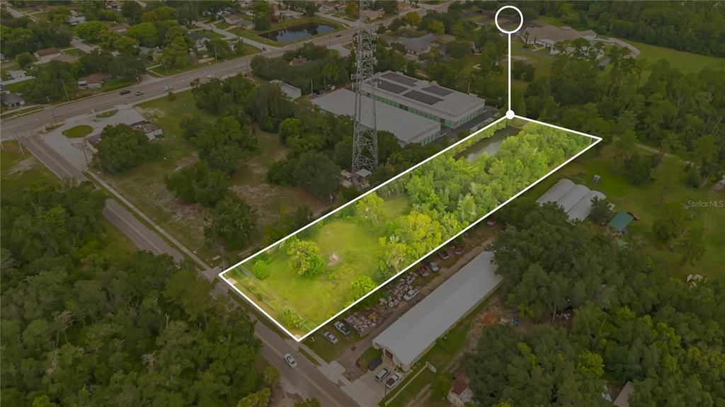En Venta: $950,000 (0.89 acres)