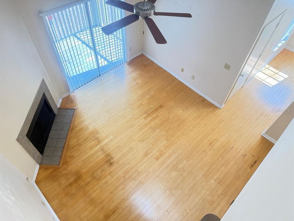 На продажу: $145,000 (2 спален, 1 ванн, 1342 Квадратных фут)