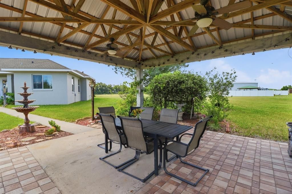 For Sale: $1,700,000 (4 beds, 2 baths, 3399 Square Feet)