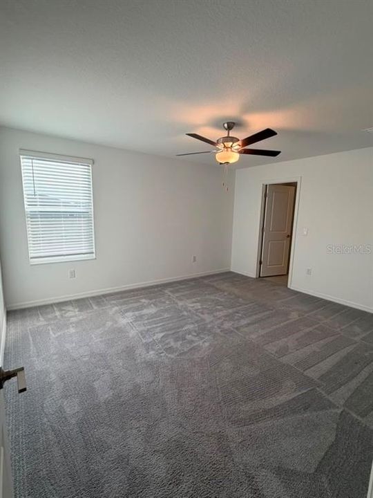 En Renta: $2,499 (4 camas, 2 baños, 1870 Pies cuadrados)