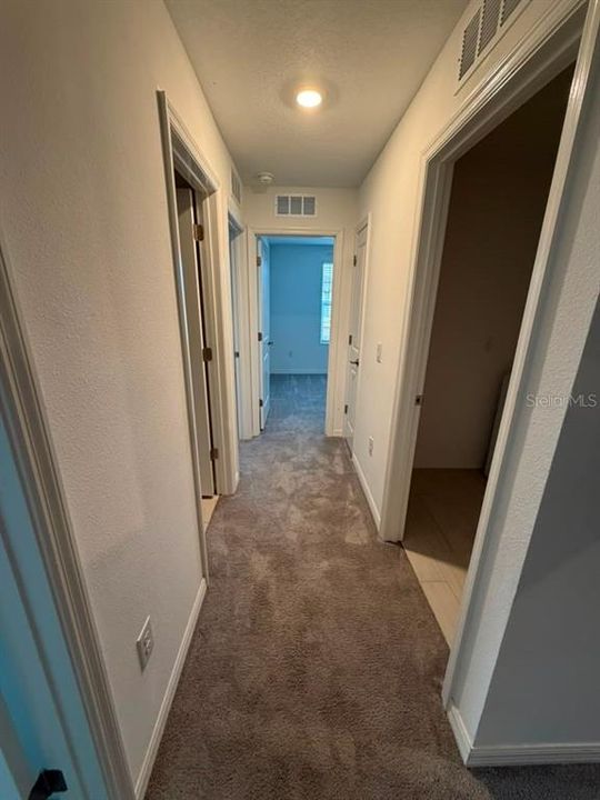 En Renta: $2,499 (4 camas, 2 baños, 1870 Pies cuadrados)