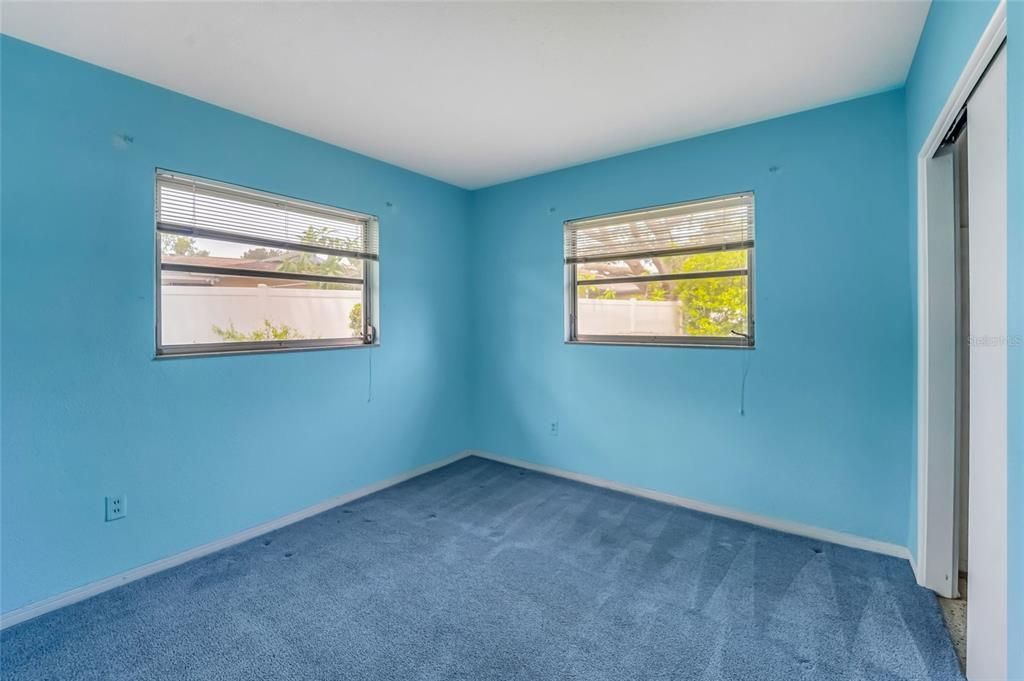Activo con contrato: $359,000 (3 camas, 2 baños, 1416 Pies cuadrados)