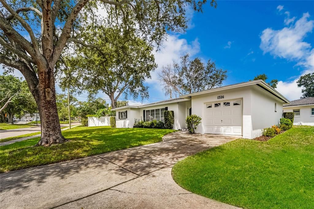 Activo con contrato: $359,000 (3 camas, 2 baños, 1416 Pies cuadrados)