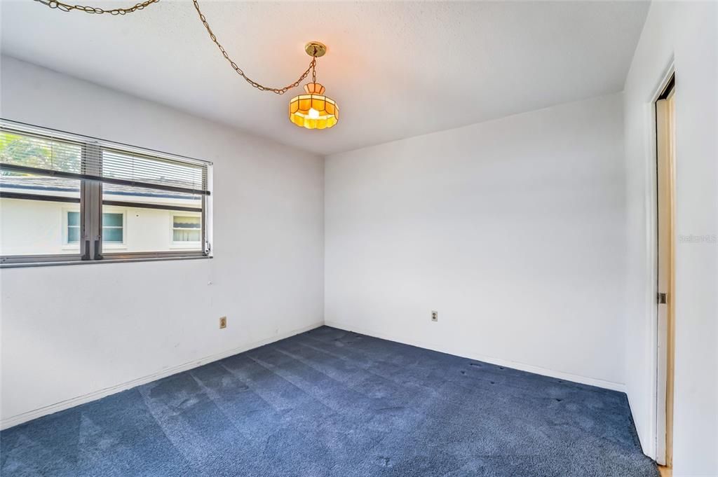 Activo con contrato: $359,000 (3 camas, 2 baños, 1416 Pies cuadrados)