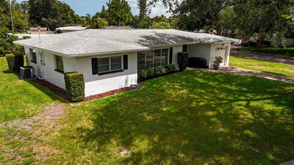 Activo con contrato: $359,000 (3 camas, 2 baños, 1416 Pies cuadrados)