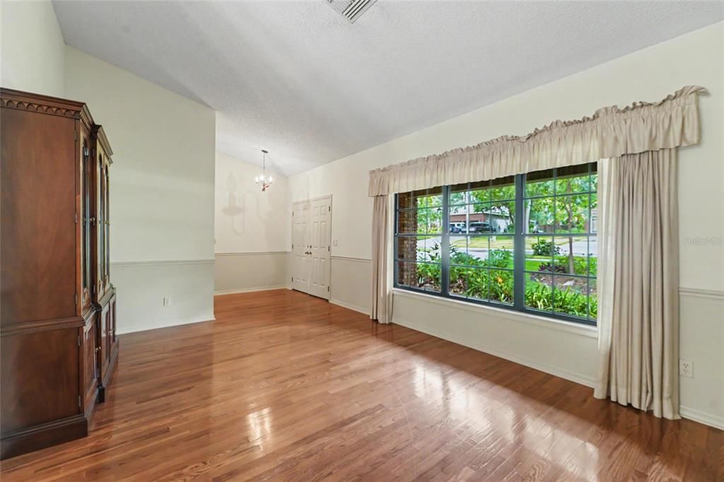 На продажу: $549,000 (3 спален, 2 ванн, 1869 Квадратных фут)