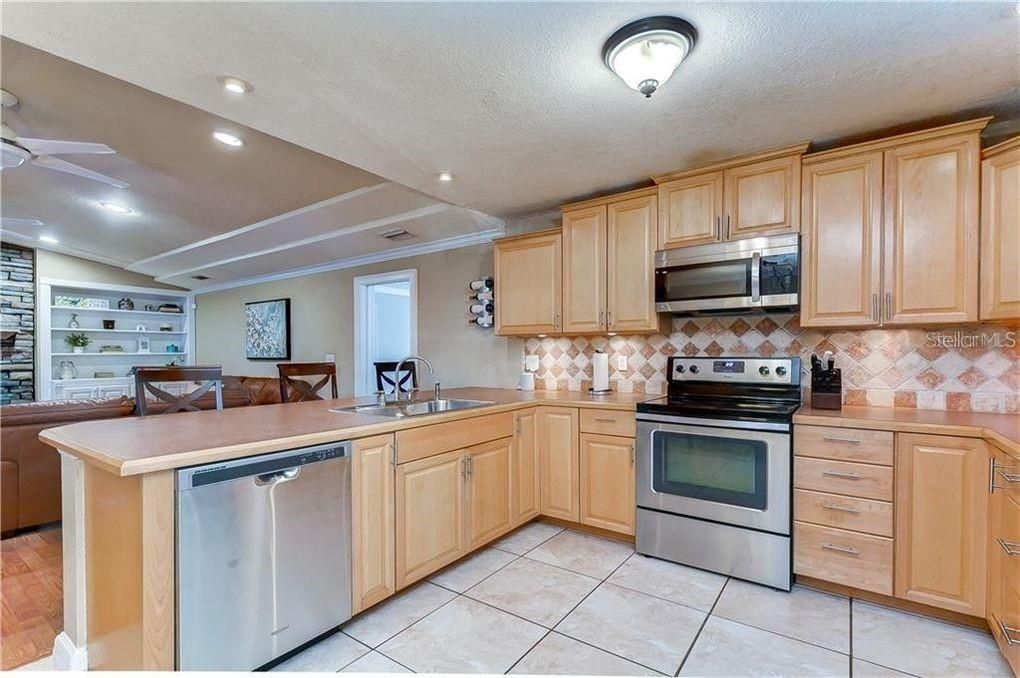 В аренду: $3,800 (4 спален, 2 ванн, 2008 Квадратных фут)