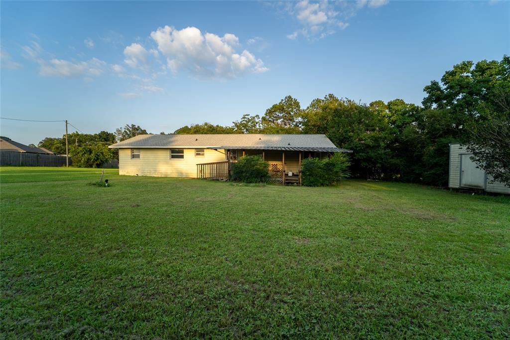 For Sale: $285,000 (4 beds, 2 baths, 1600 Square Feet)