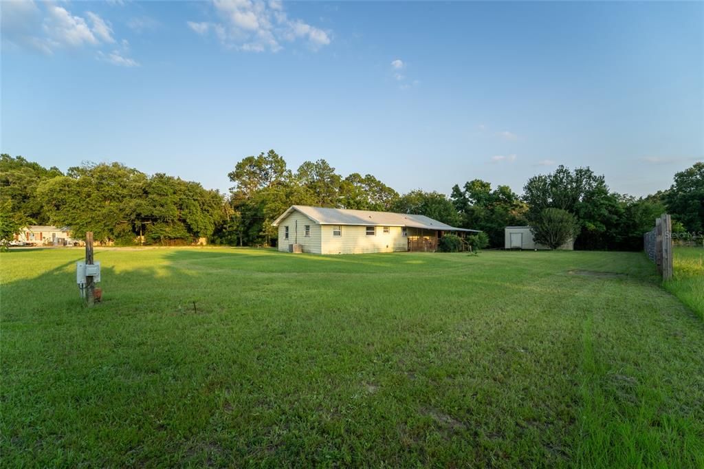 For Sale: $285,000 (4 beds, 2 baths, 1600 Square Feet)