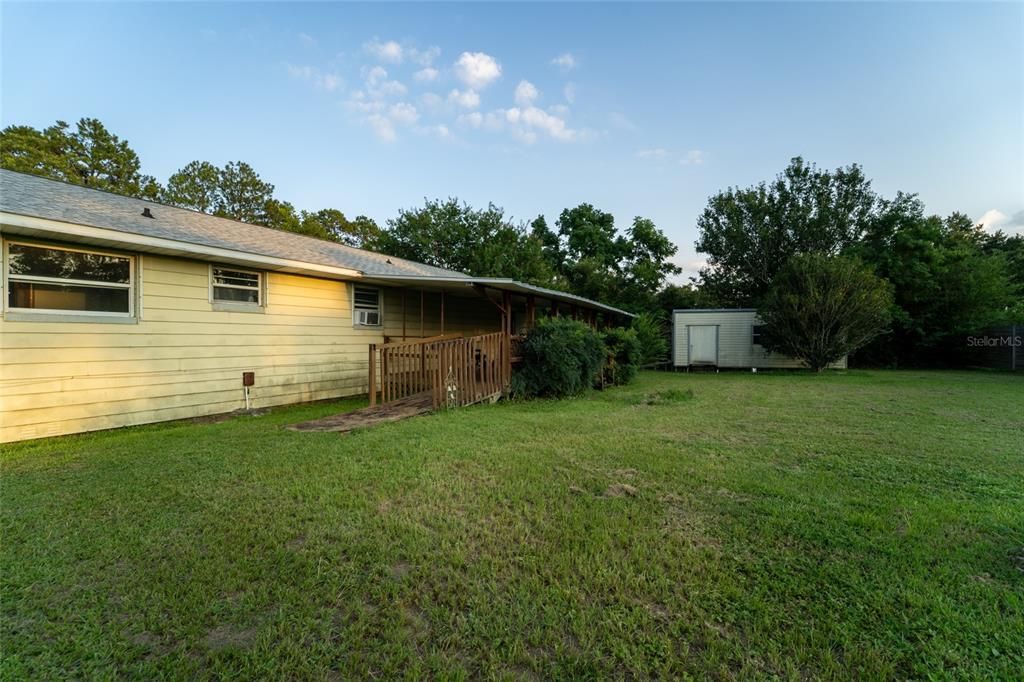 For Sale: $285,000 (4 beds, 2 baths, 1600 Square Feet)