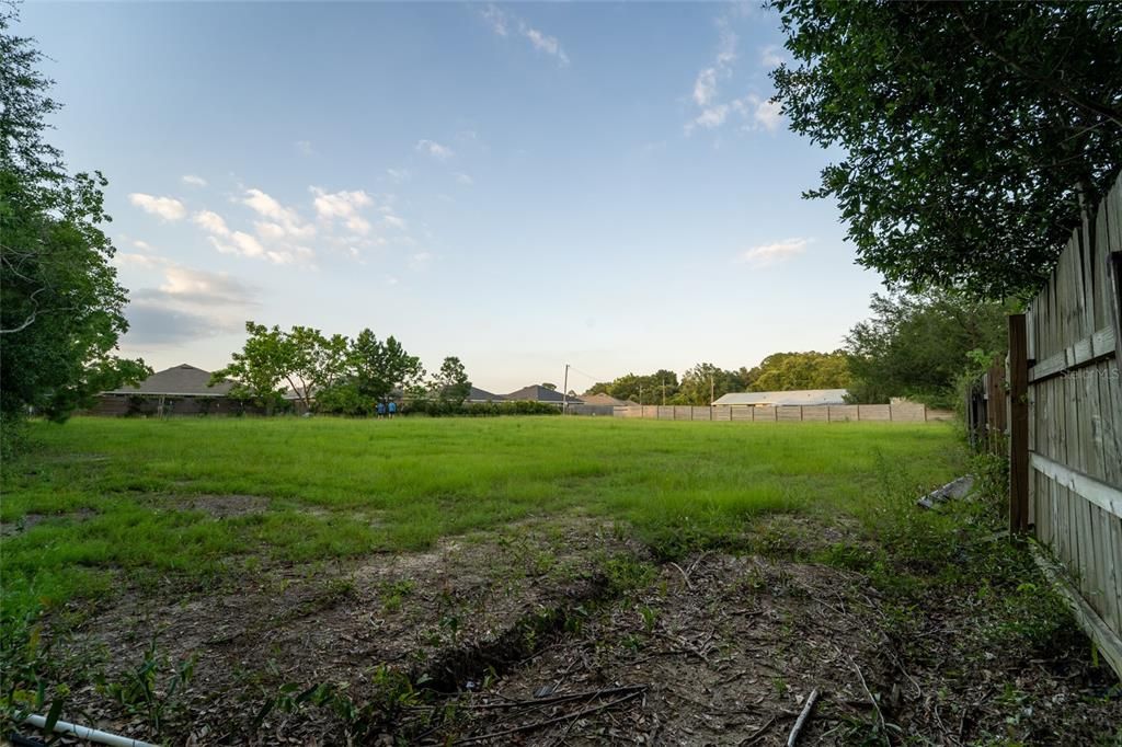 For Sale: $285,000 (4 beds, 2 baths, 1600 Square Feet)