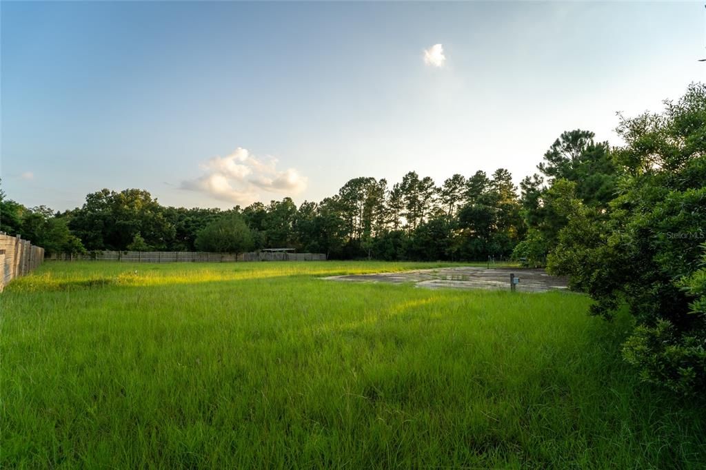 For Sale: $285,000 (4 beds, 2 baths, 1600 Square Feet)