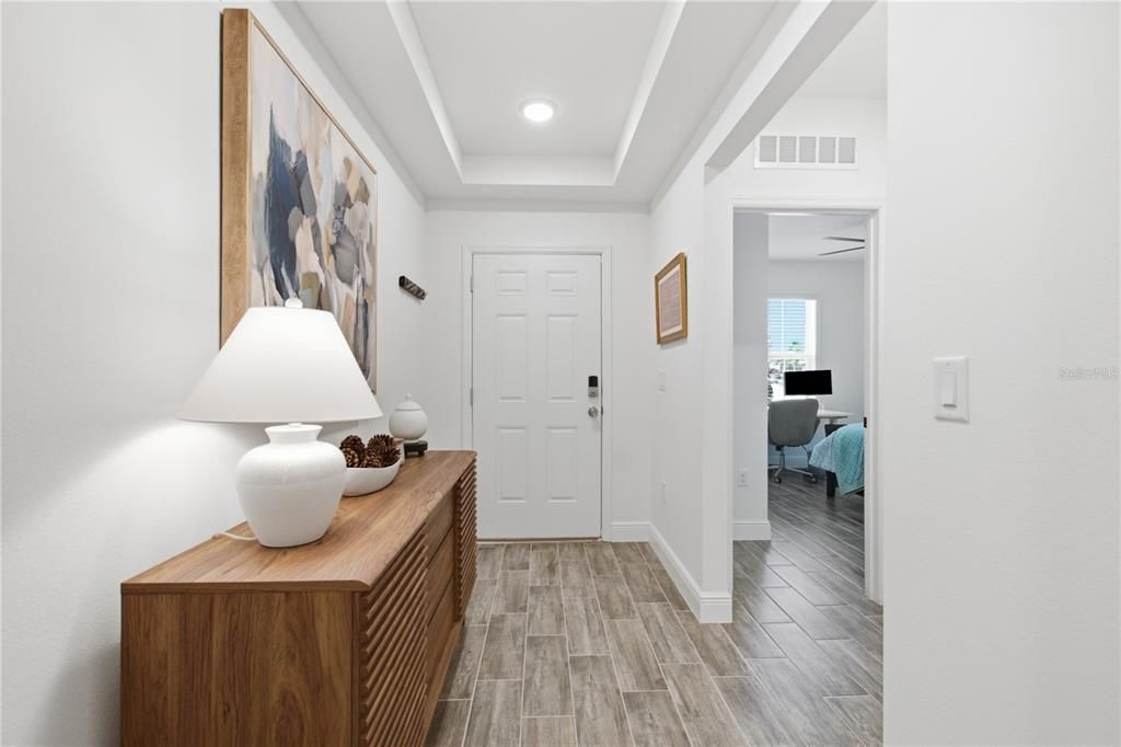 Activo con contrato: $426,000 (4 camas, 3 baños, 2182 Pies cuadrados)