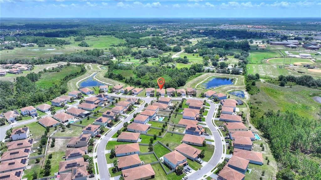 Activo con contrato: $426,000 (4 camas, 3 baños, 2182 Pies cuadrados)