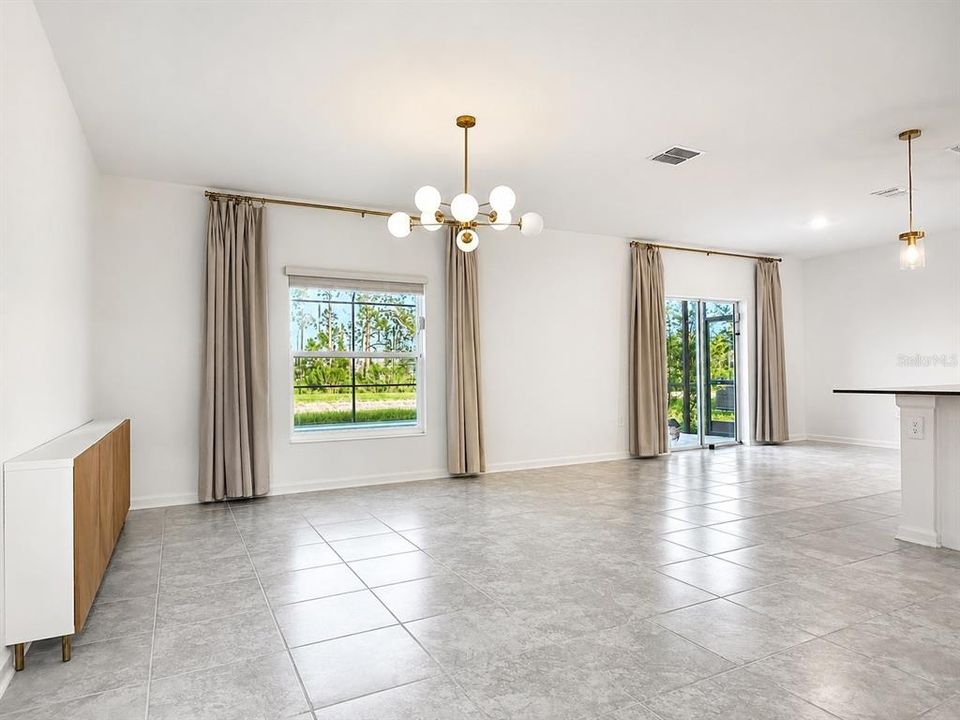 En Venta: $434,900 (4 camas, 2 baños, 1933 Pies cuadrados)