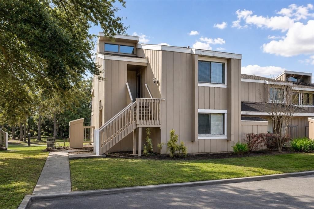 For Sale: $128,500 (1 beds, 1 baths, 591 Square Feet)
